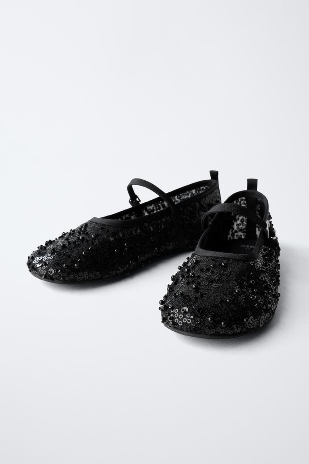 ZARA БАЛЕТКИ С ПРЯЖКОЙ И ЖЕМЧУЖИНАМИ, ЧЕРНЫЙ