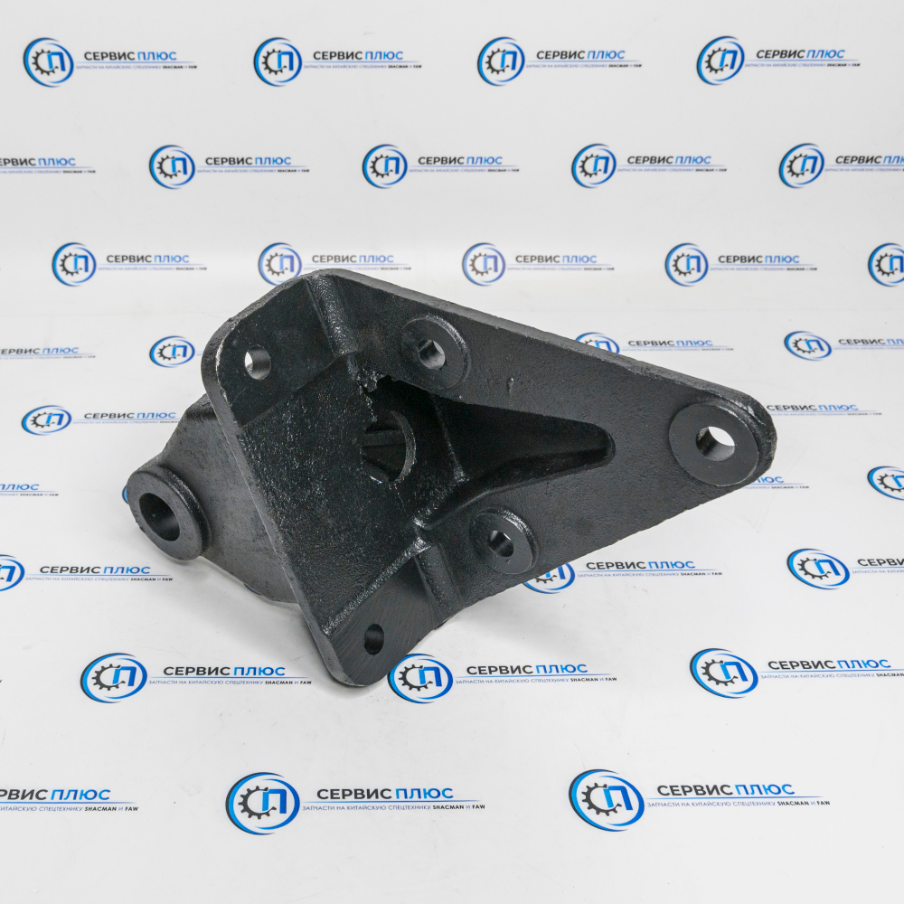 Кронштейн передней рессоры передний левый SZ970000736