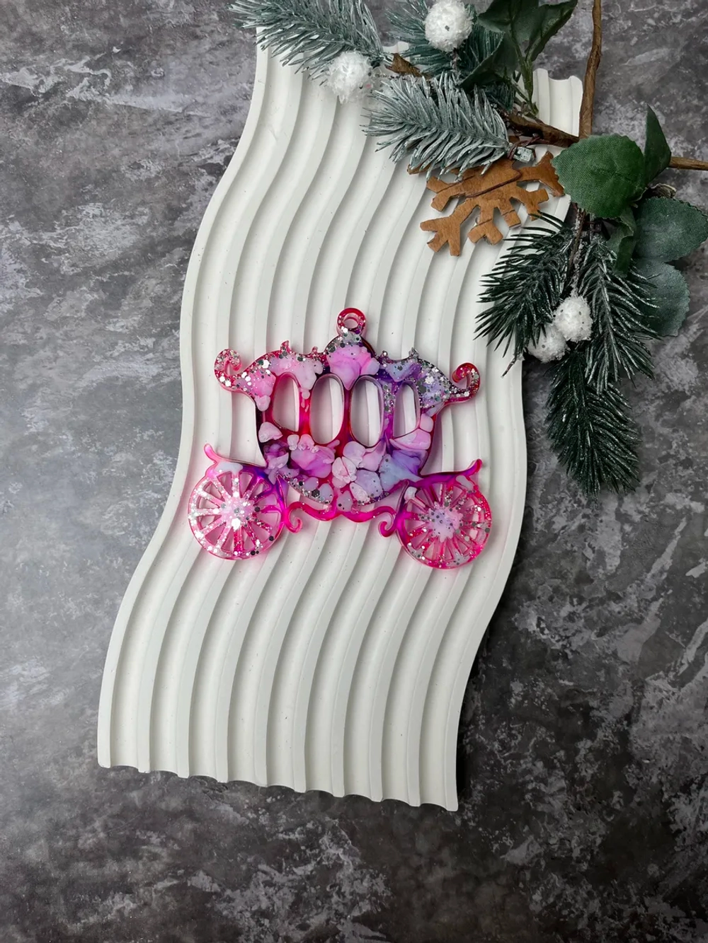 Новогодняя елочная игрушка Карета