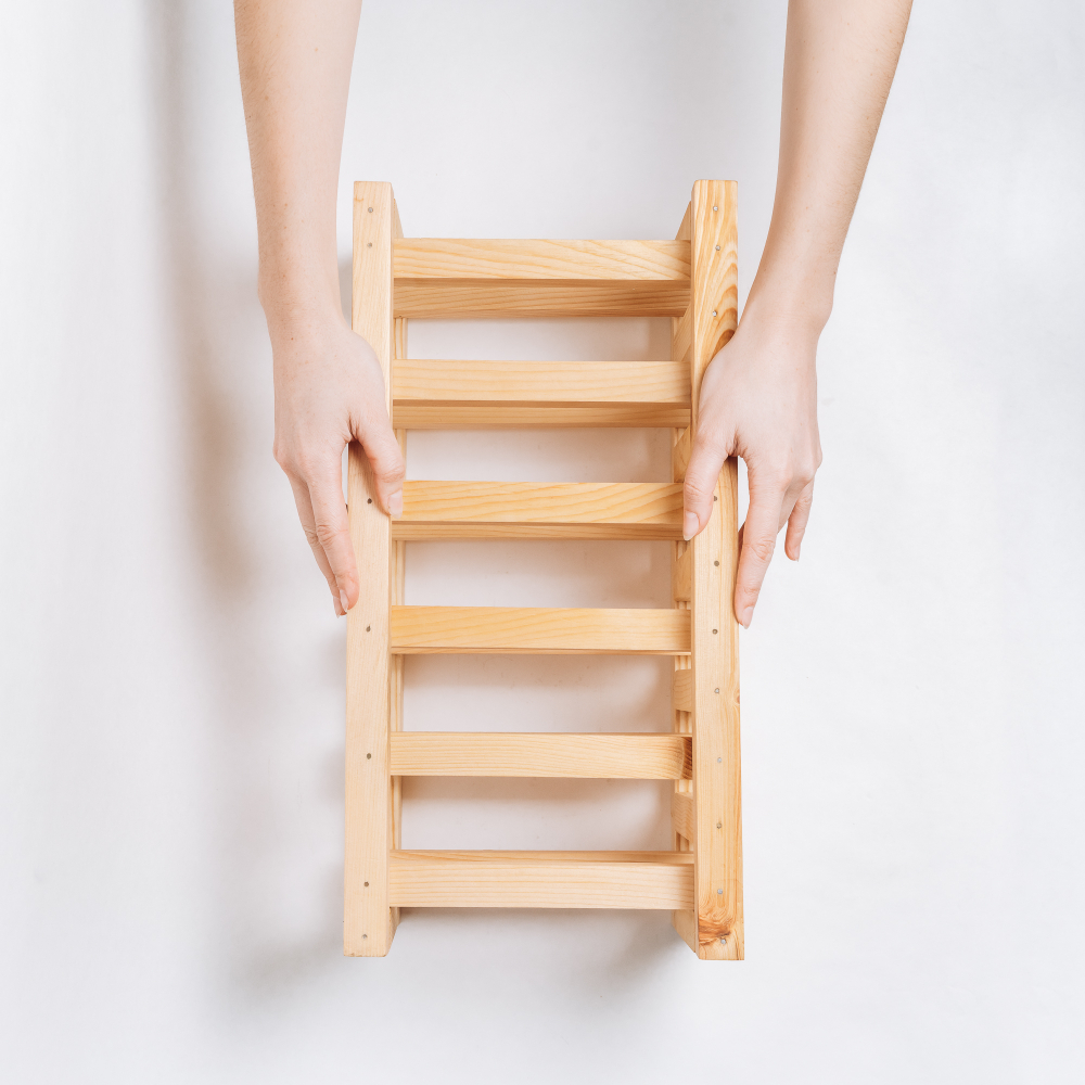 Подставка для винных бутылок из древесины кедра. BM2