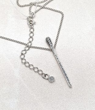 Победа света над мраком. Подвес с цепочкой