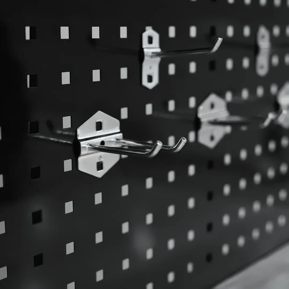 Верстак металлический передвижной 485х1480х2130мм (перфорация: 530х2130мм, деревянная столешница: 40х485х2130мм, шкаф одностворчатый: 460х590х680мм) RockFORCE RF-01Y0109