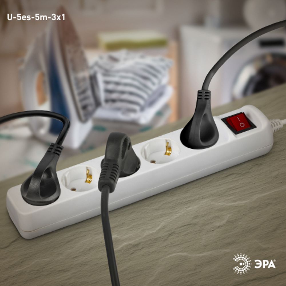 Удлинитель электрический ЭРА U-5es-5m-3x1 с заземлением с выключателем 5 розеток 5м ПВС 3x1мм2 16А