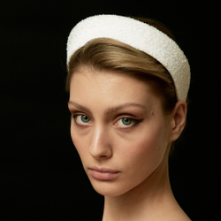 Кокошник белый полностью расшитый