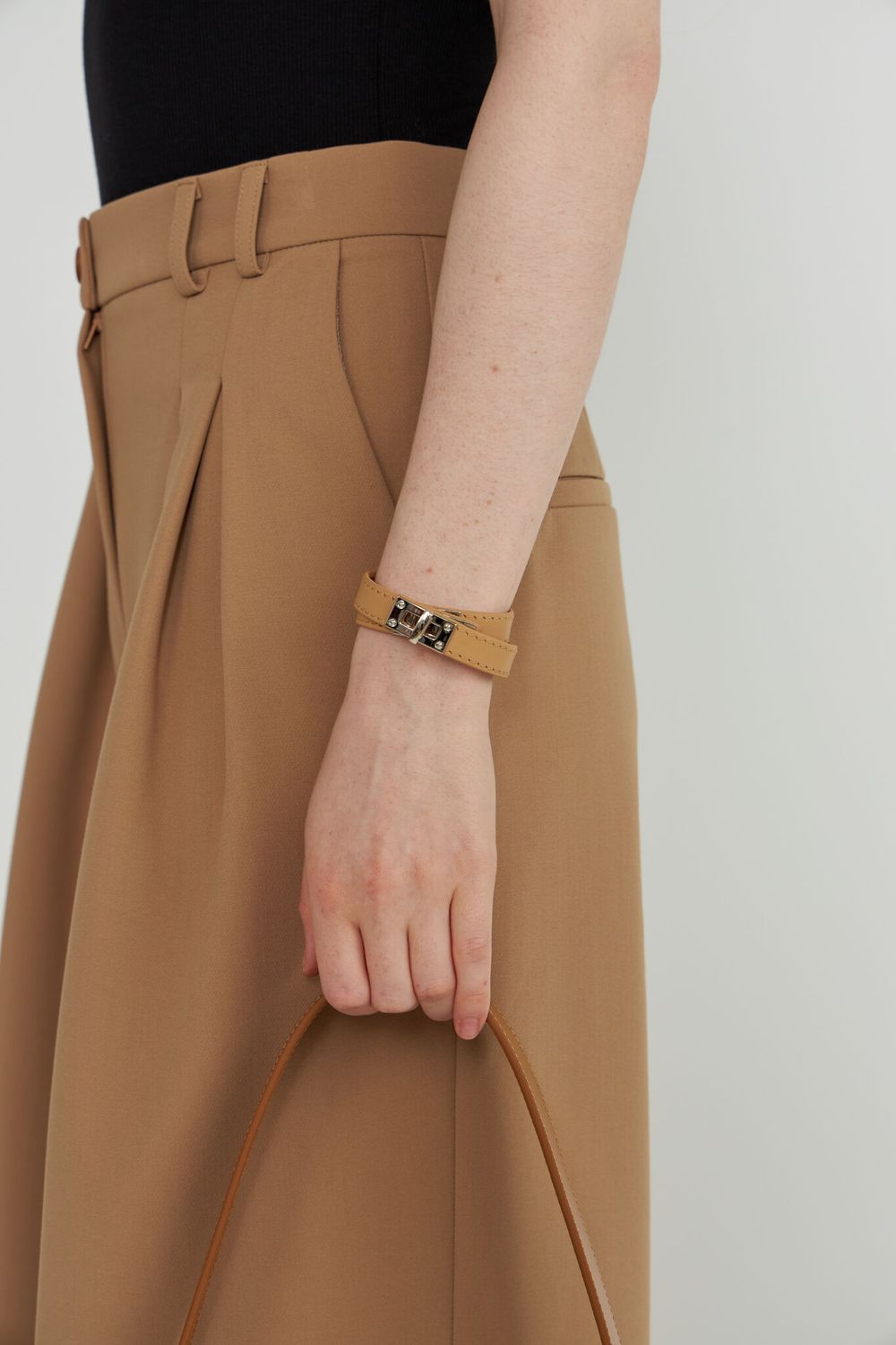 MISTRESS БРАСЛЕТ 13 BEIGE