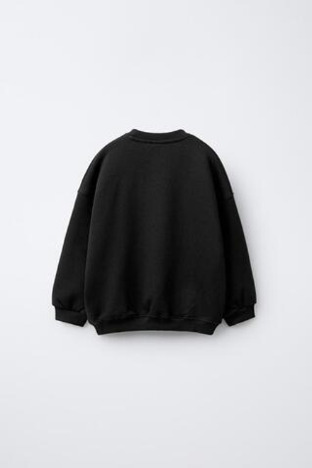 ZARA БАЗОВАЯ ТОЛСТОВКА С НАДПИСЬЮ, ЧЕРНЫЙ