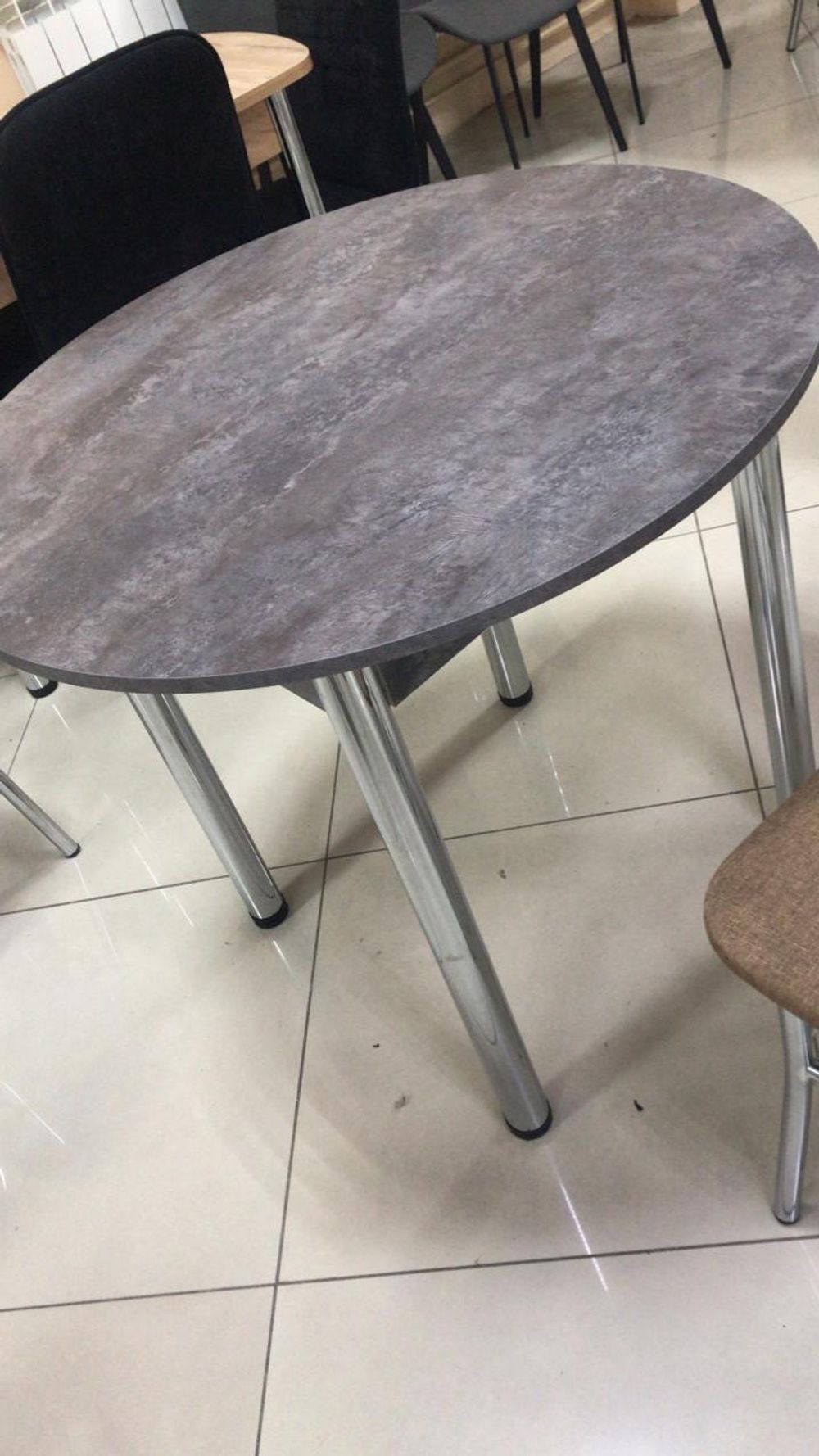 Стол Круг ЛДСП нераздвижной (подстолье прямое камень тёмный)