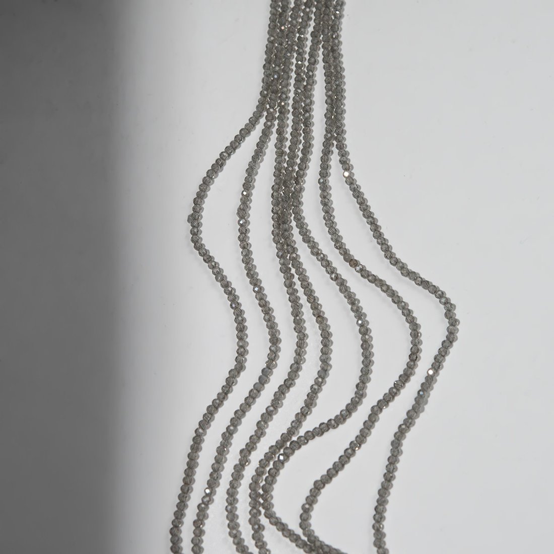 Селенит (имитация), оттенок "Noir" 2мм, шар, микроогранка