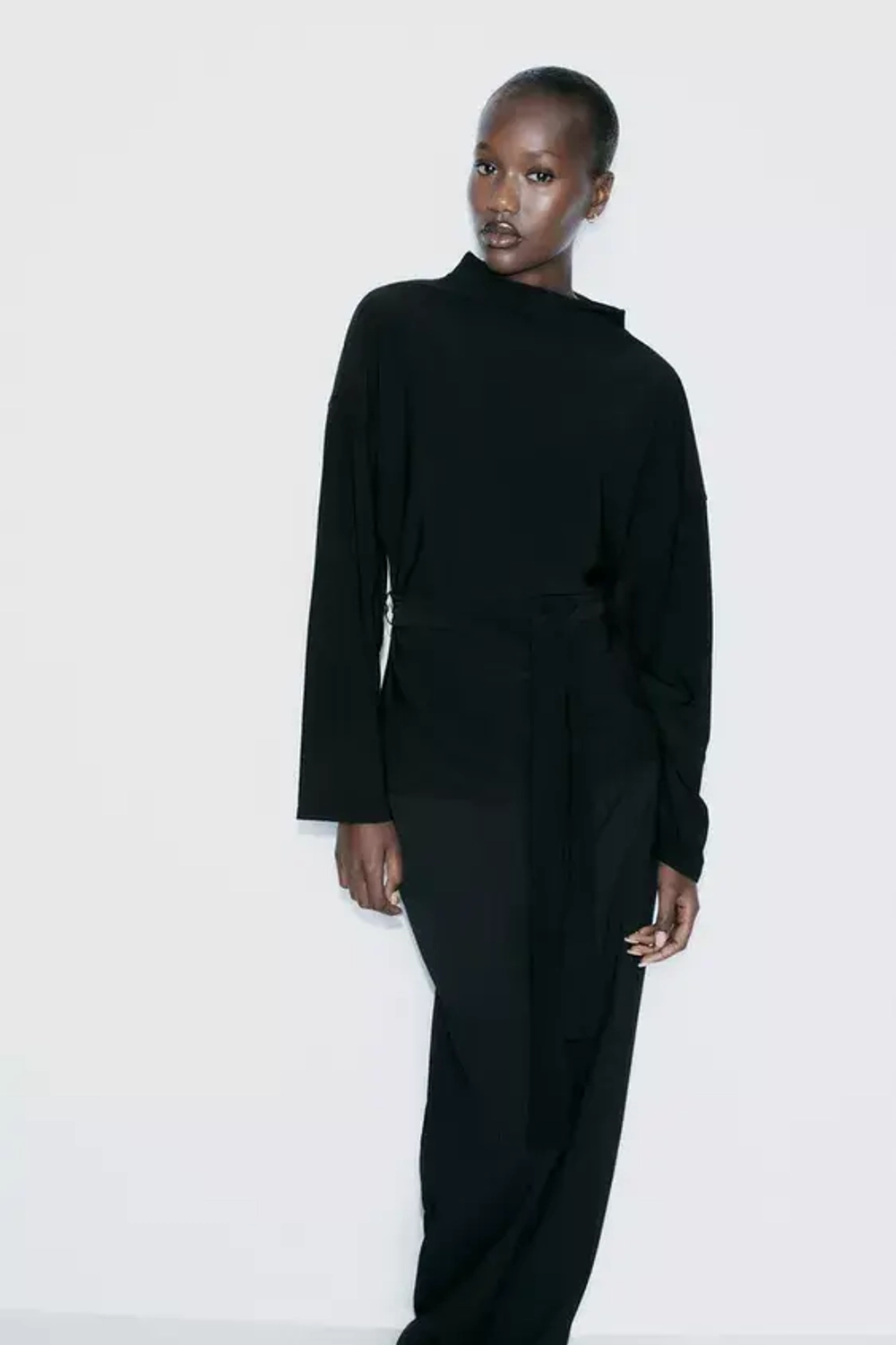 ZARA ТОП С ДРАПИРОВКОЙ И ПОЯСОМ, ЧЕРНЫЙ