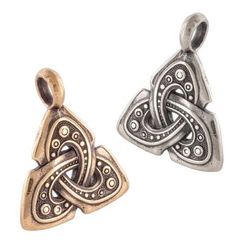 Валькнут кулон