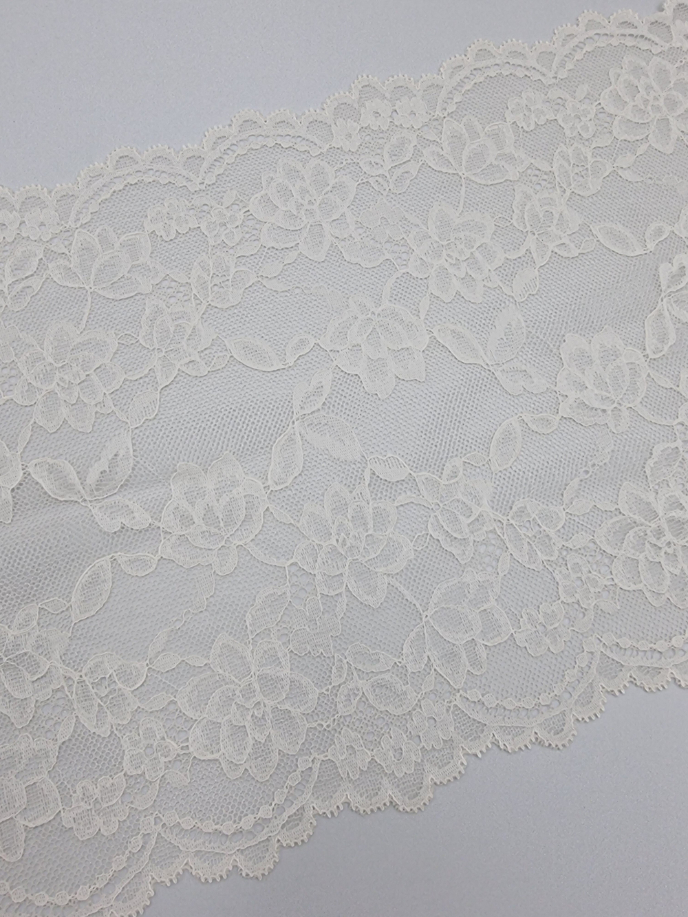 Кружево эластичное кремовое КС150 (21,5 см)