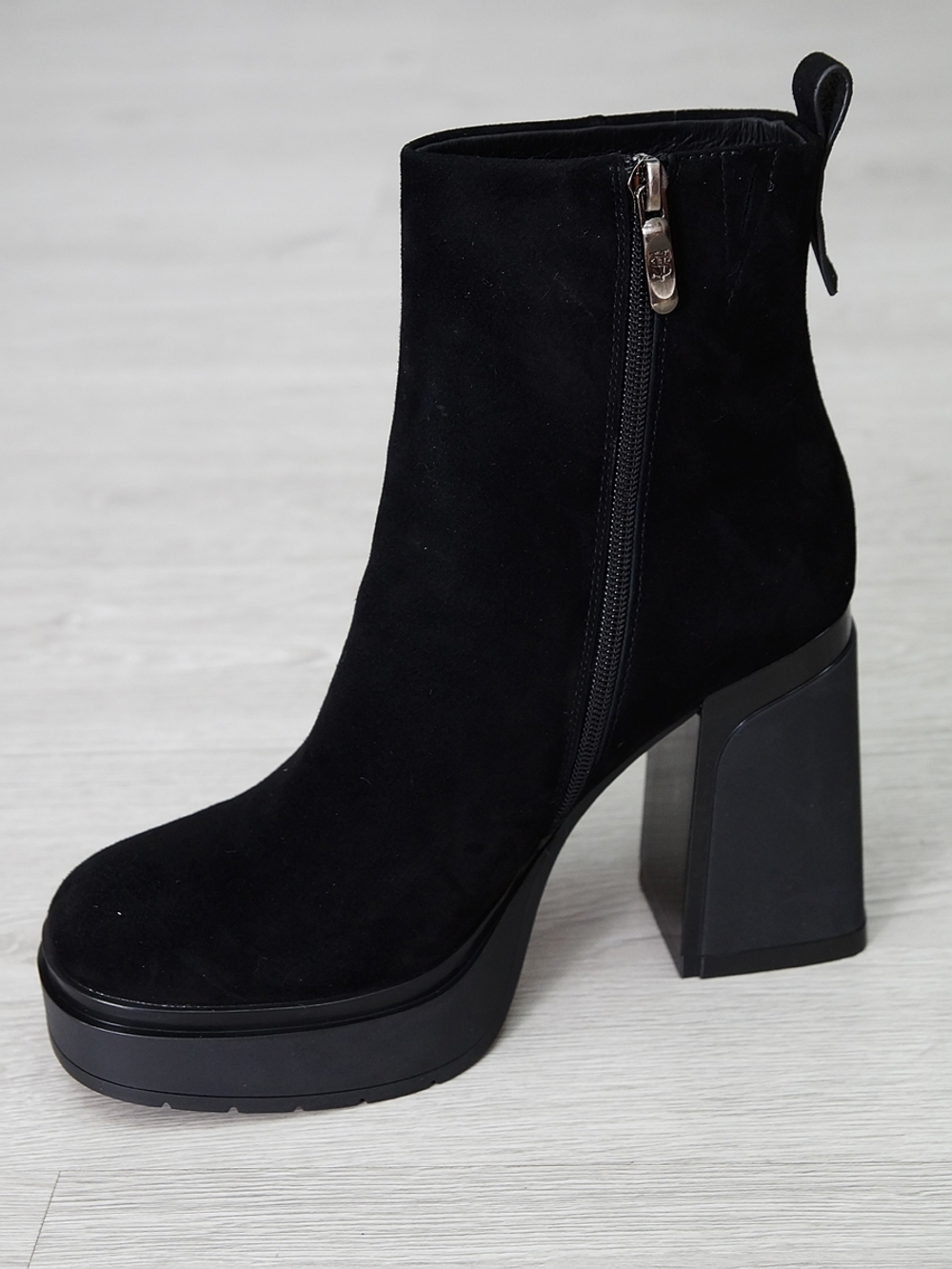 Полусапожки женские зимние