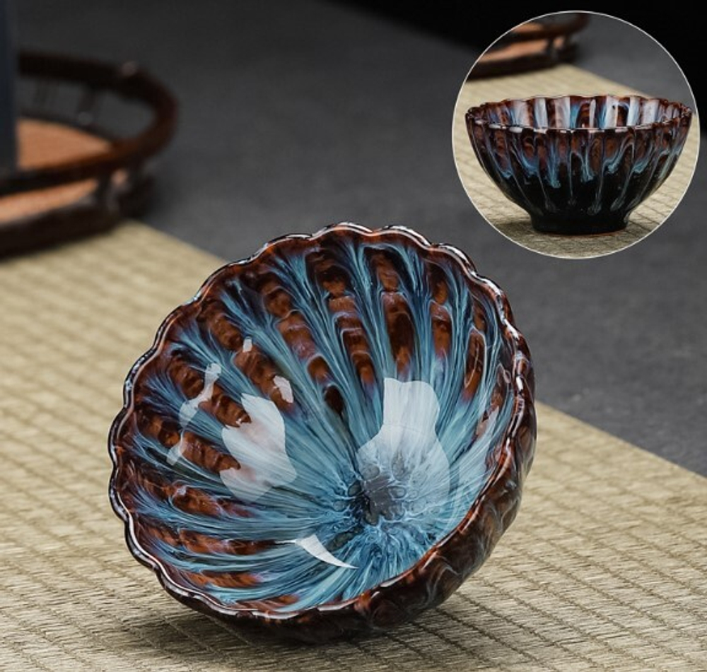 278211 Пиала "Бутон лотоса" серия-ГЛАЗУРЬ ЦЗЮНЬЯО 120 мл d=9,5 h= 5, голубая с красным, керамика