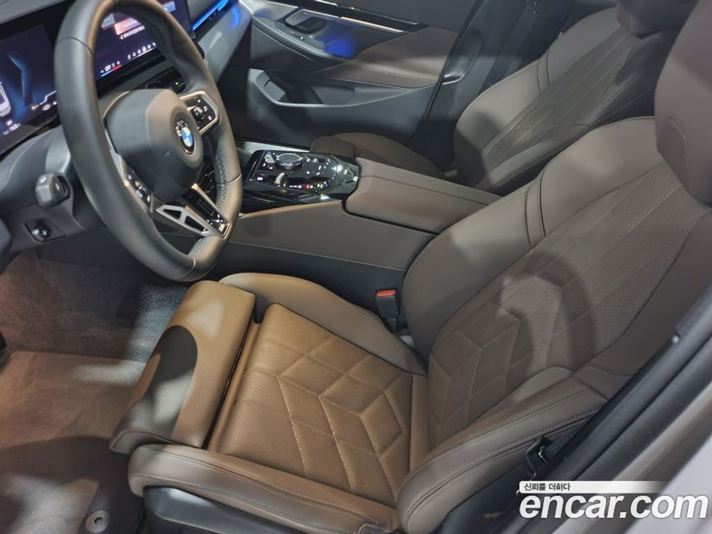 BMW 5 Series (G60) 523d xDrive M Sports (11.2023)