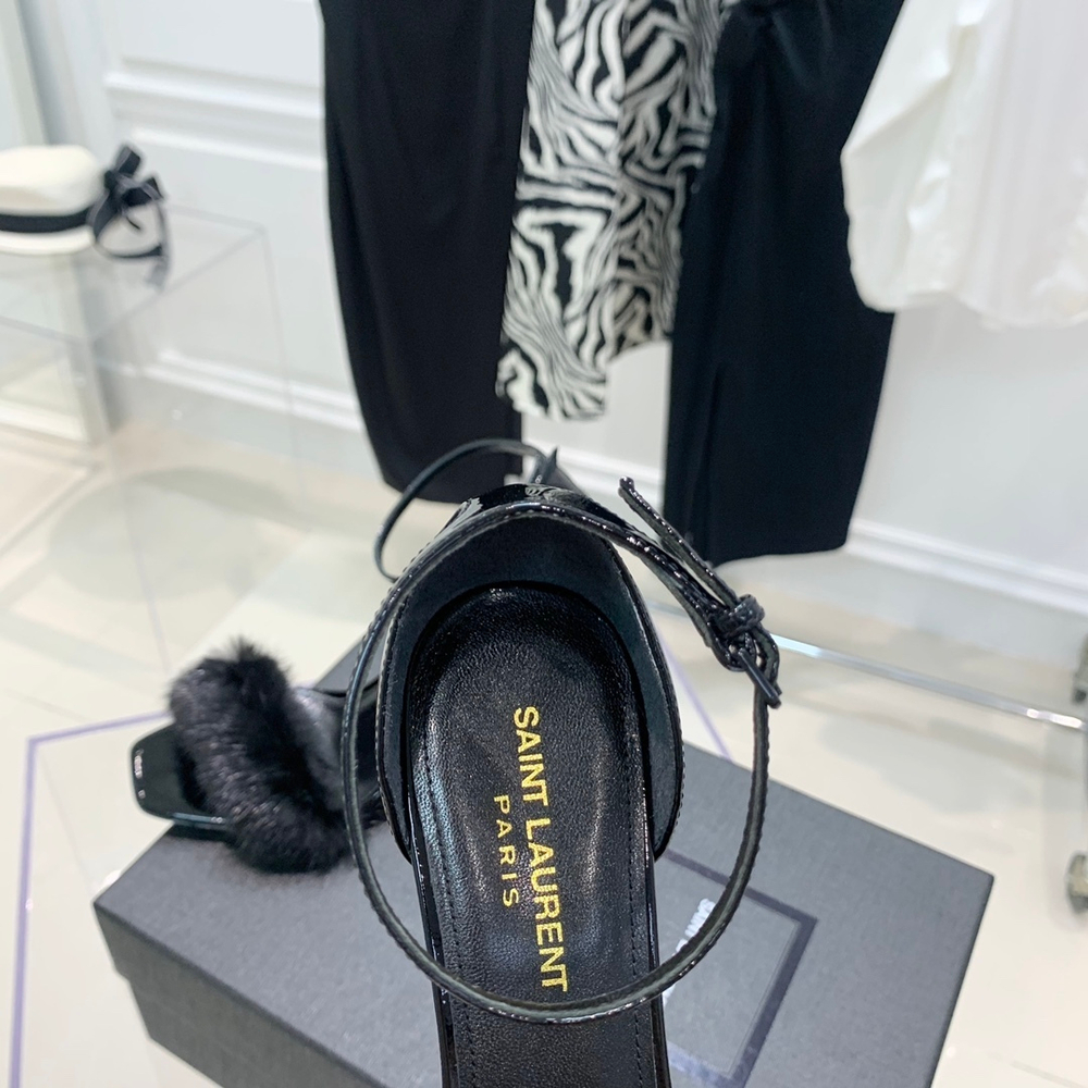 Saint Laurent Pumps
