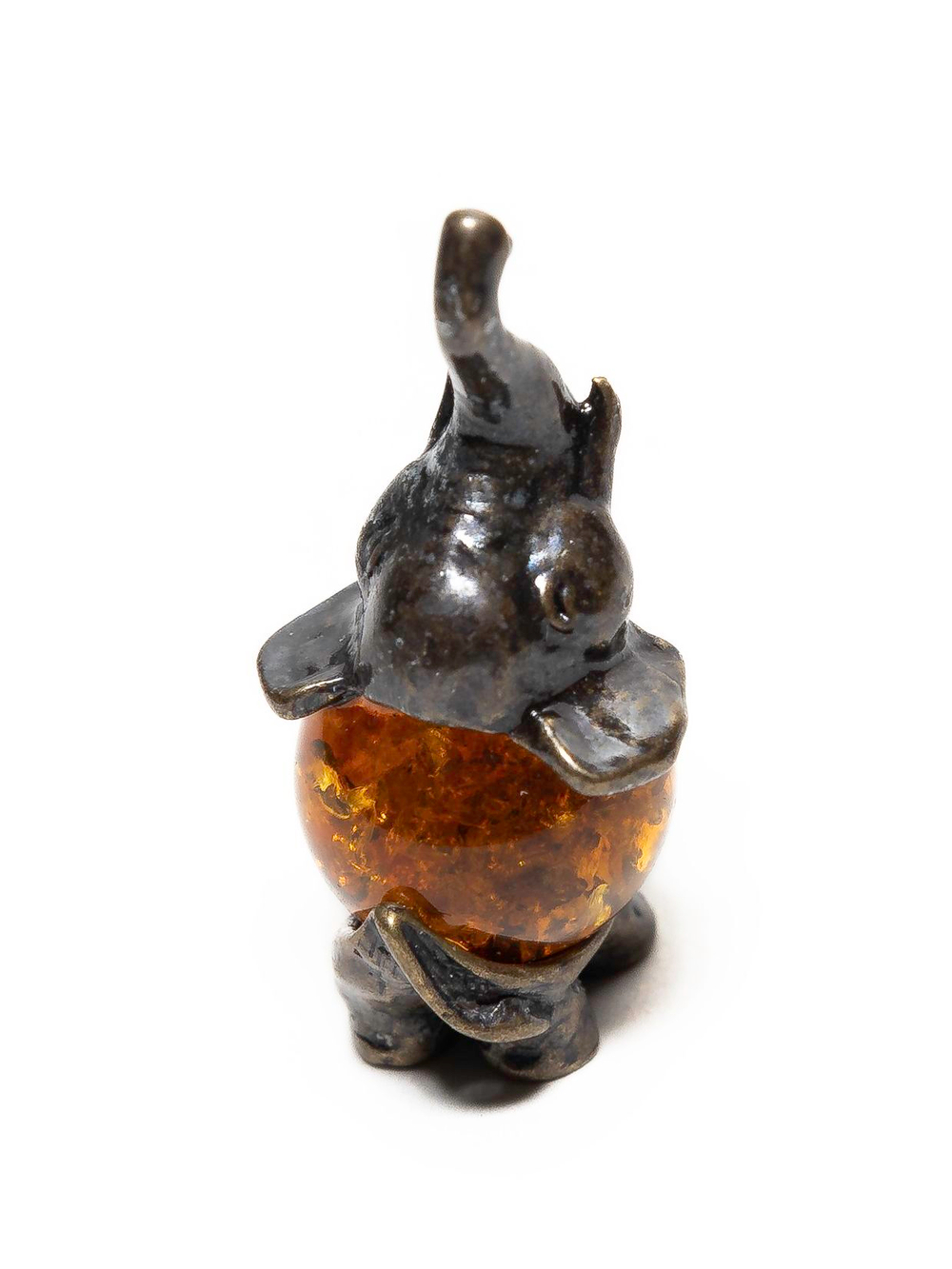 Фигурка с янтарем натуральным - Слон цирковой. Статуэтка из янтаря цельного
