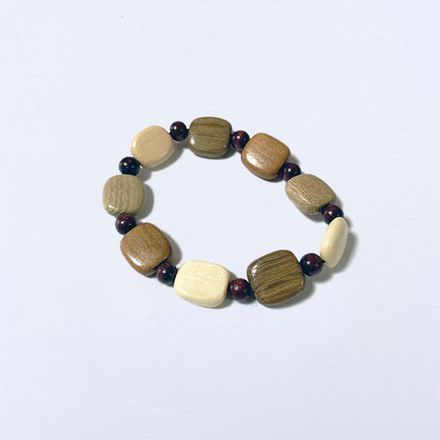 Деревянный браслет "Камушки" однорядный