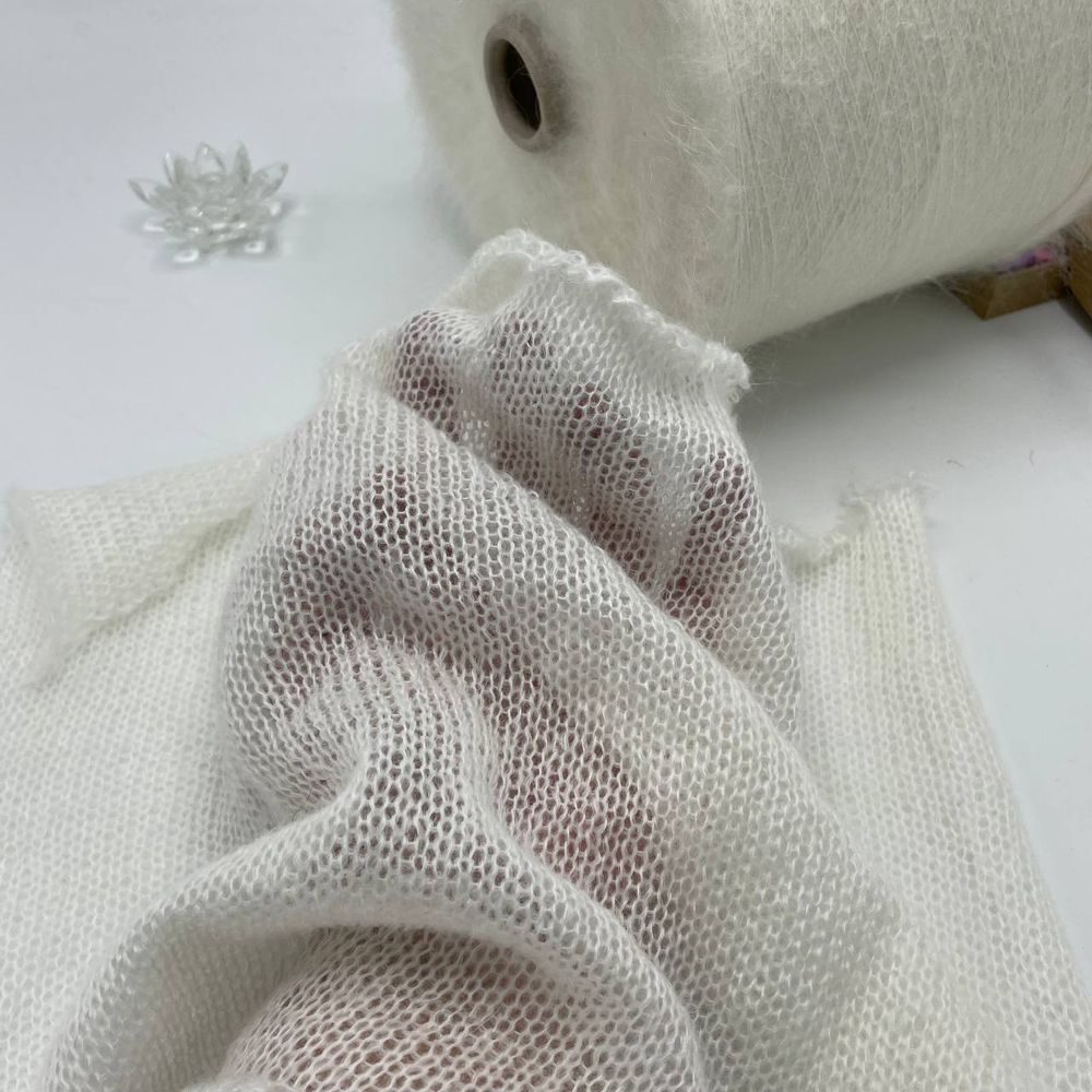 LAGOPOLANE 30% кид мохер 30% полиамид 40% полиакрил