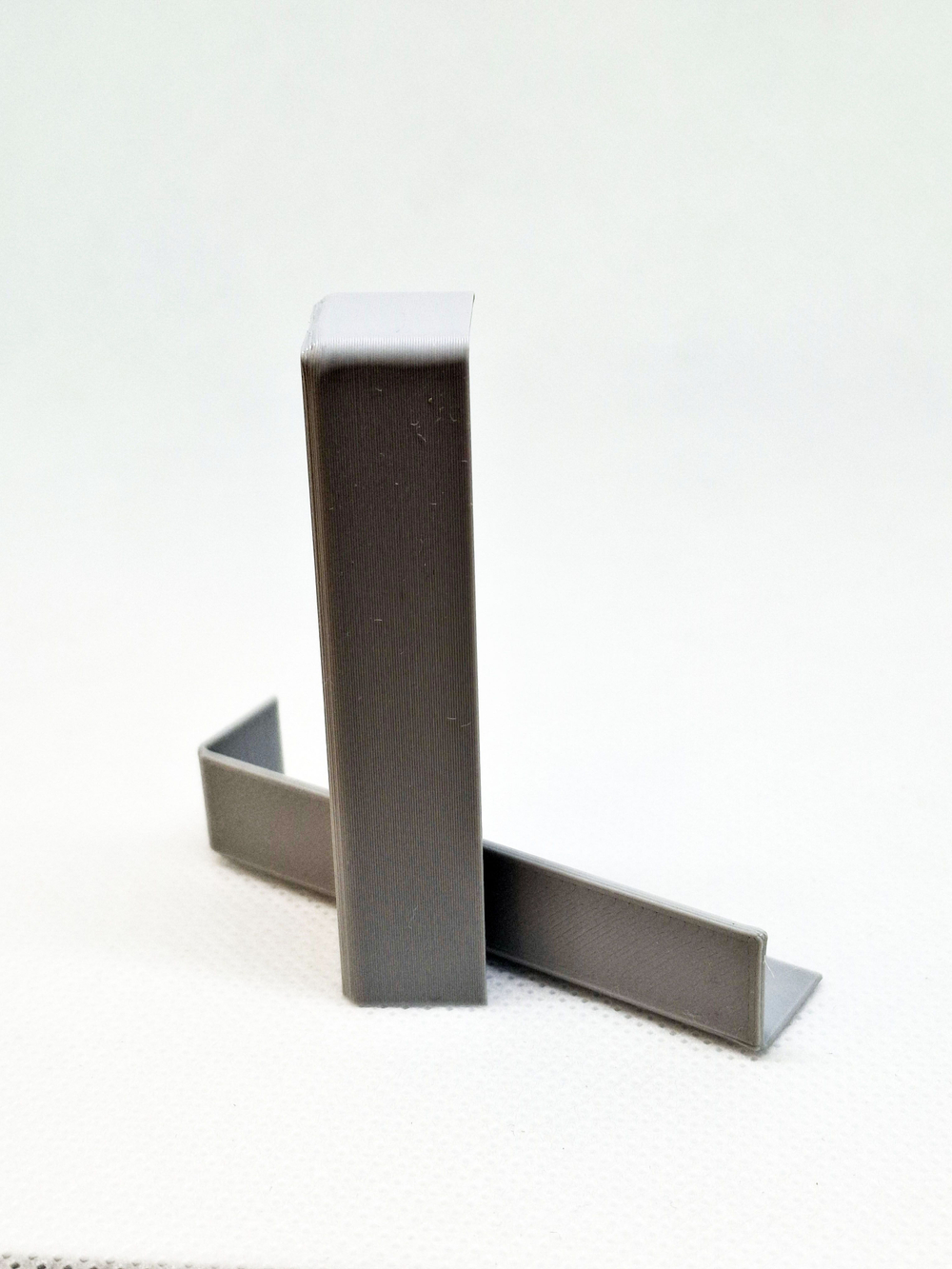 Заглушки торцевые для плинтуса 99*8 мм - 2 шт