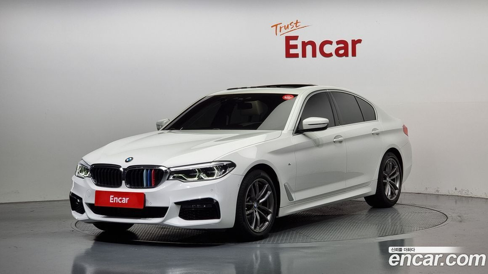 BMW 5 Series (G30) 520i M Sports (04.2020)