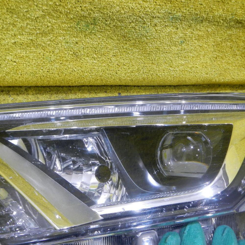 Фара левая Toyota Rav 4 CA40 (2015-2019) LED