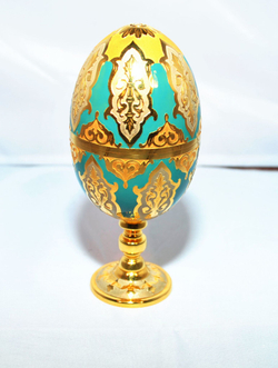 Сувенир "Яйцо-рюмки" с эмалью (Златоуст)