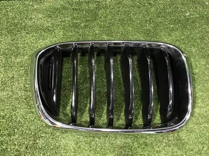Решетка радиатора правая BMW X3 G01 X4 G02 (2017-2021)