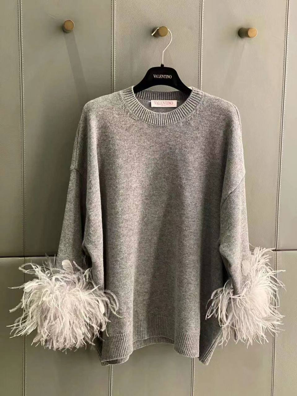 Свитер Valentino