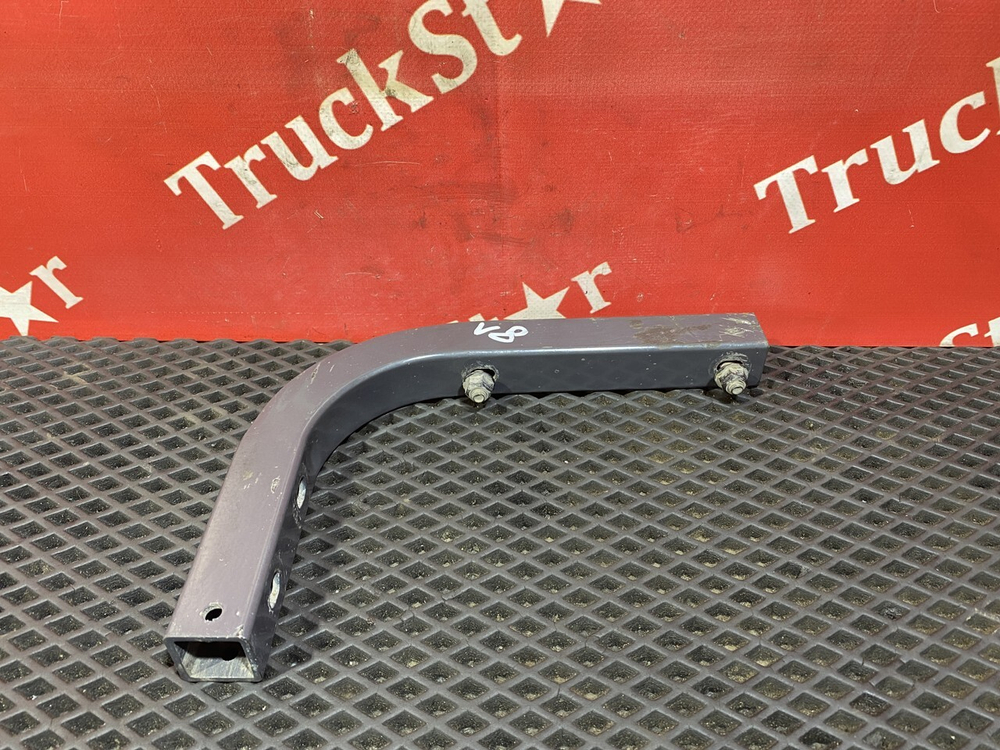 Кронштейн бачка омывателя