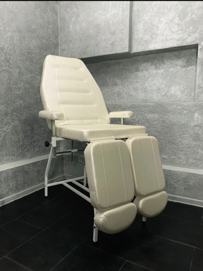 Педикюрное кресло (цвет:Жемчужный)