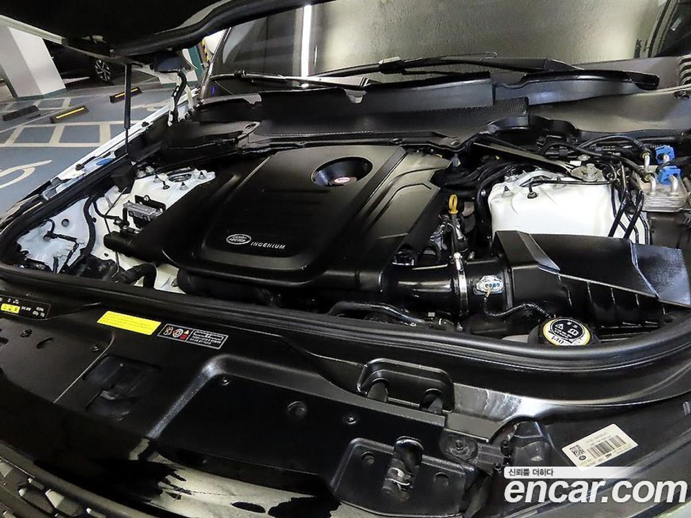 Land Rover Discovery 5 2.0 SD4 SE (10.2019)