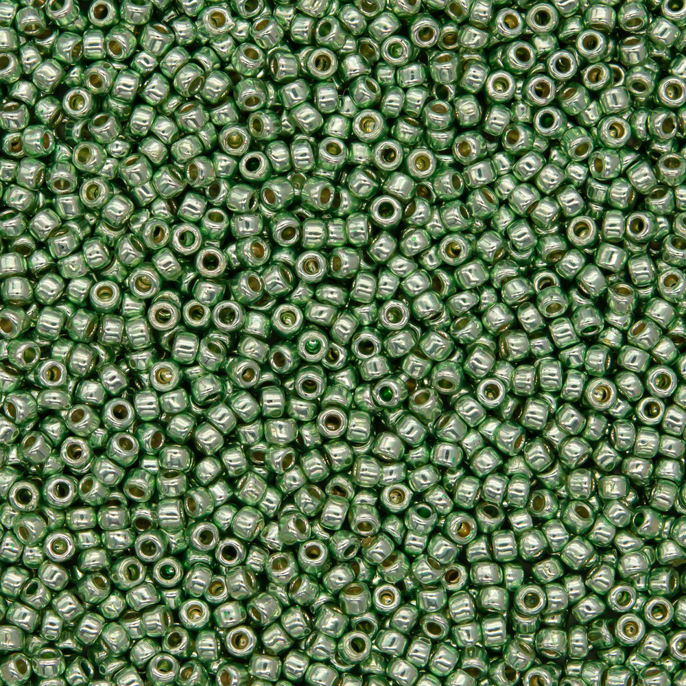 Японский бисер TOHO Round 15/0 (№PF560), непрозрачный глянцевый с металлическим блеском