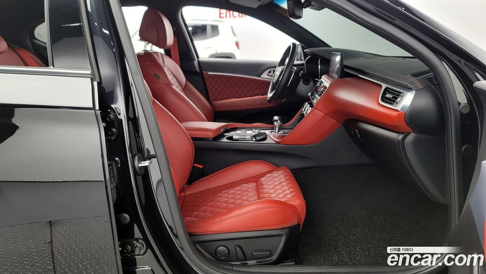 Genesis The New G70 Бензин 2.0T 2WD (06.2022)