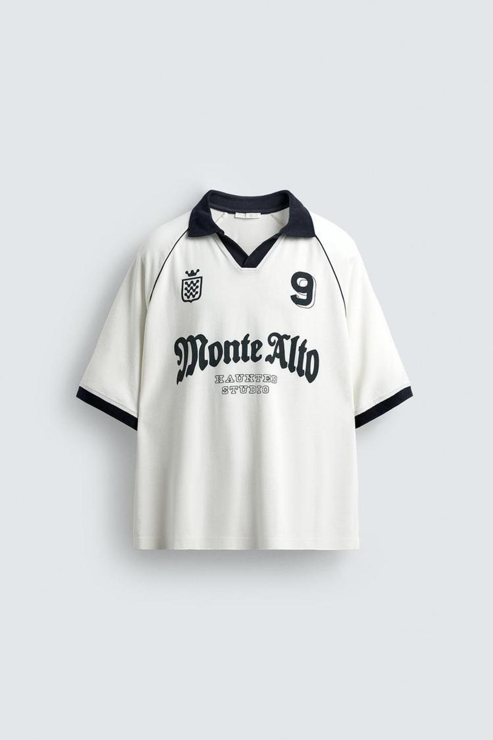 ZARA ПОЛО С РЕТРО-ФУТБОЛЬНЫМ ПРИНТОМ, БЕЛЫЙ