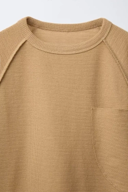 ZARA ФУТБОЛКА ИЗ РЕЛЬЕФНОЙ ТКАНИ С КАРМАНОМ, КАРАМЕЛЬНЫЙ