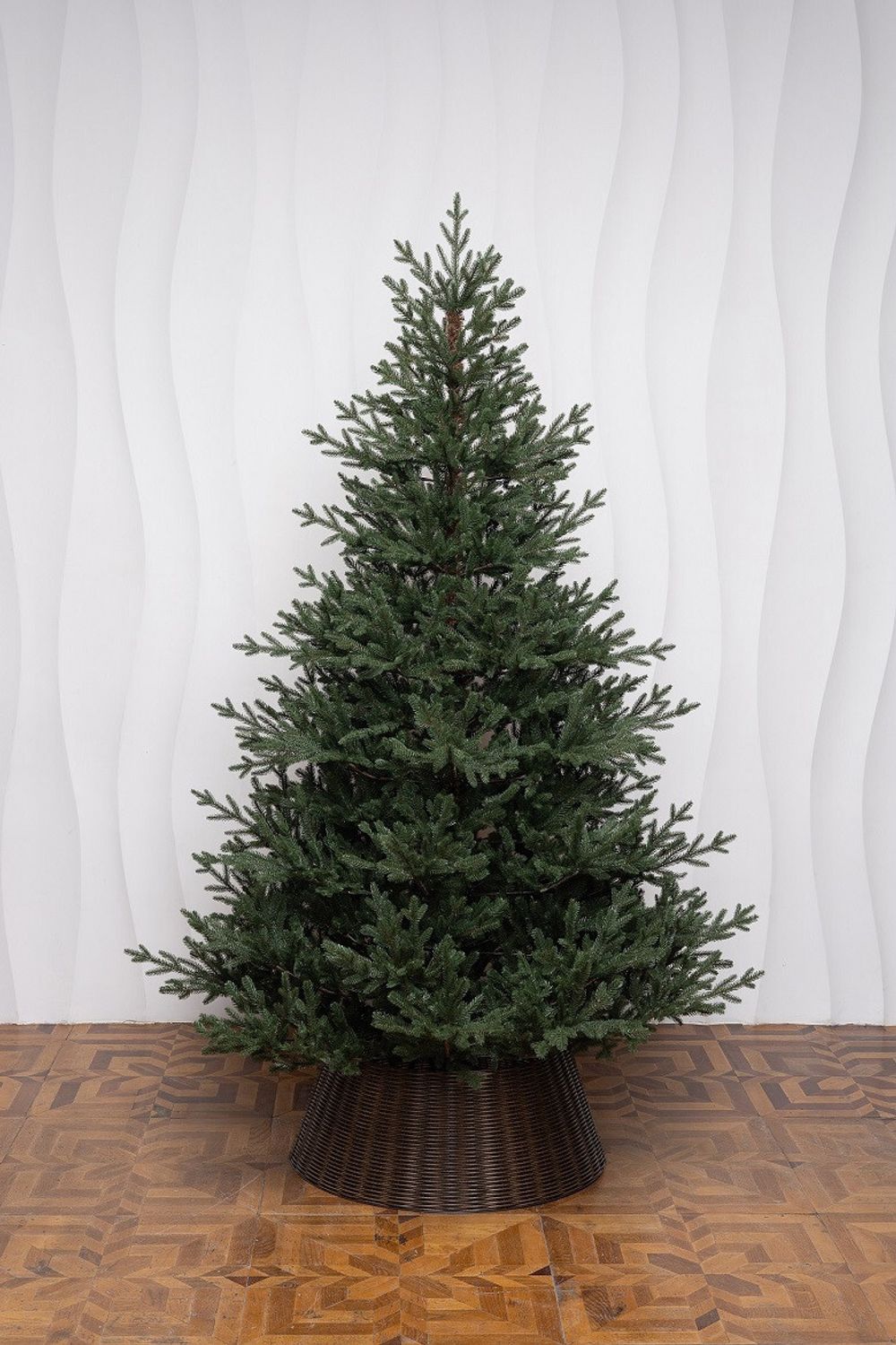 искусственная ель "Царевна леса" литая хвоя, ветки на шарнирах