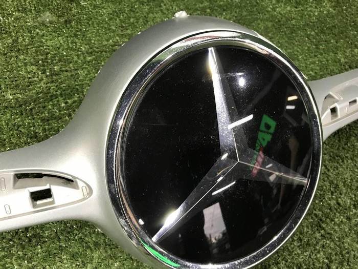 Накладка решетки радиатора Mercedes CLS W218 C218 (2014-2017)