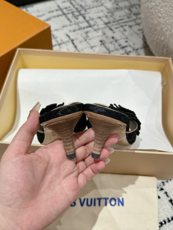 Louis Vuitton Heel