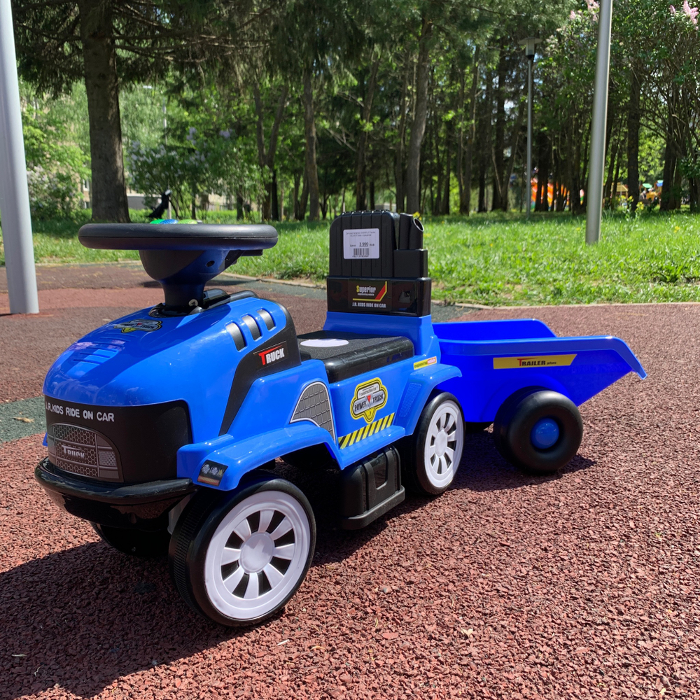 Детская Каталка  EVERFLO Tractor ЕС-913Т blue c прицепом