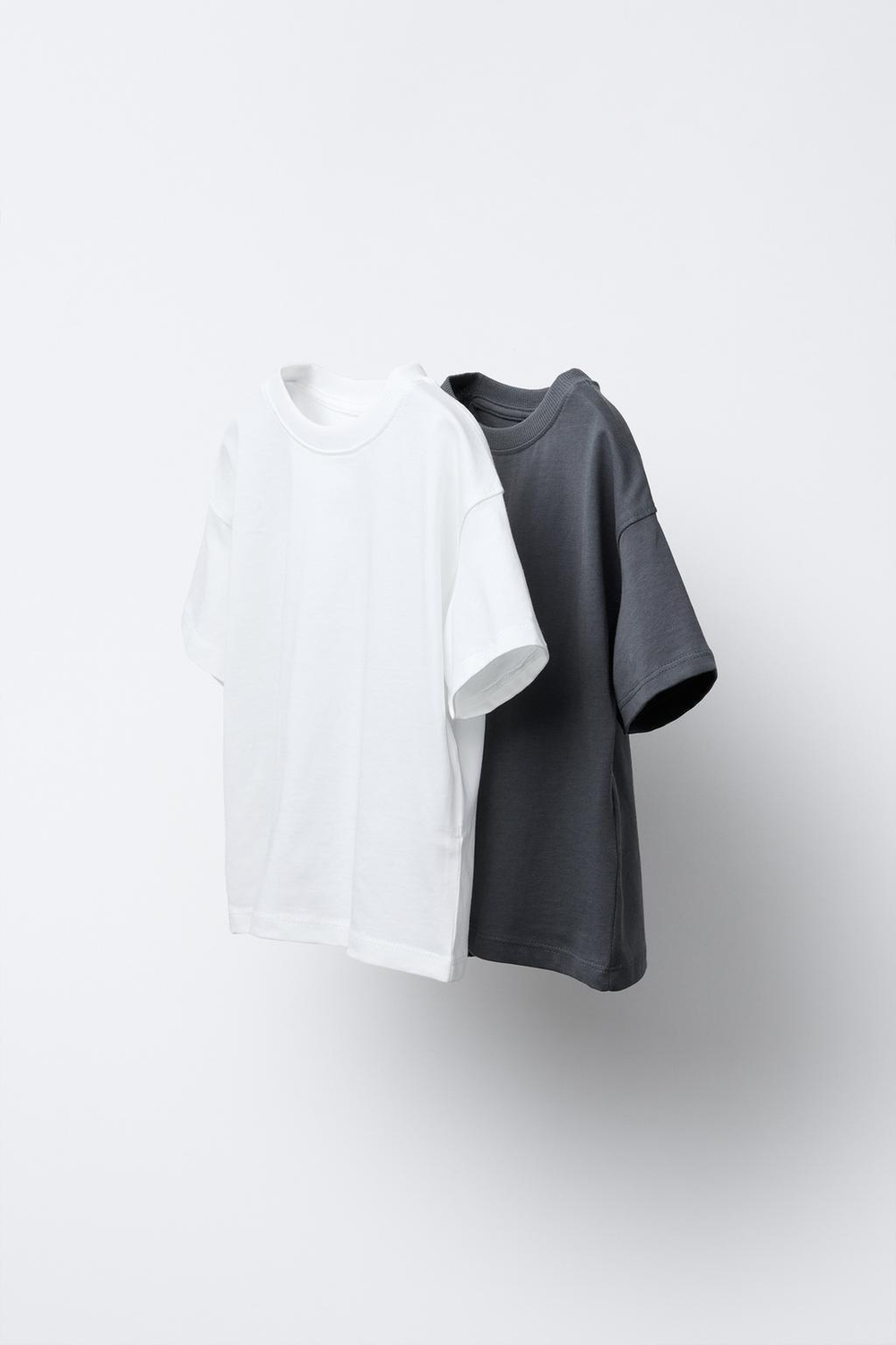 ZARA НАБОР ИЗ ДВУХ ОДНОТОННЫХ ФУТБОЛОК, ЧЕРНЫЙ/ЭКРЮ