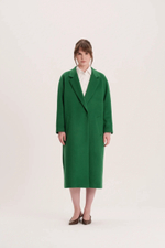 Зелёное пальто