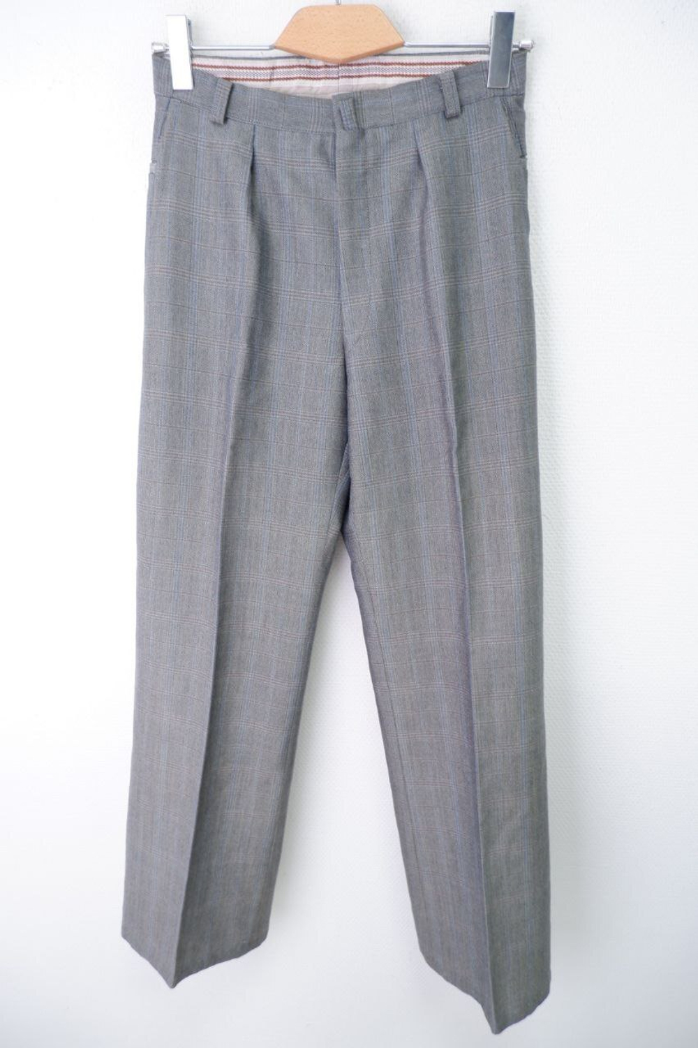 Брюки в классическом стиле 44 размер