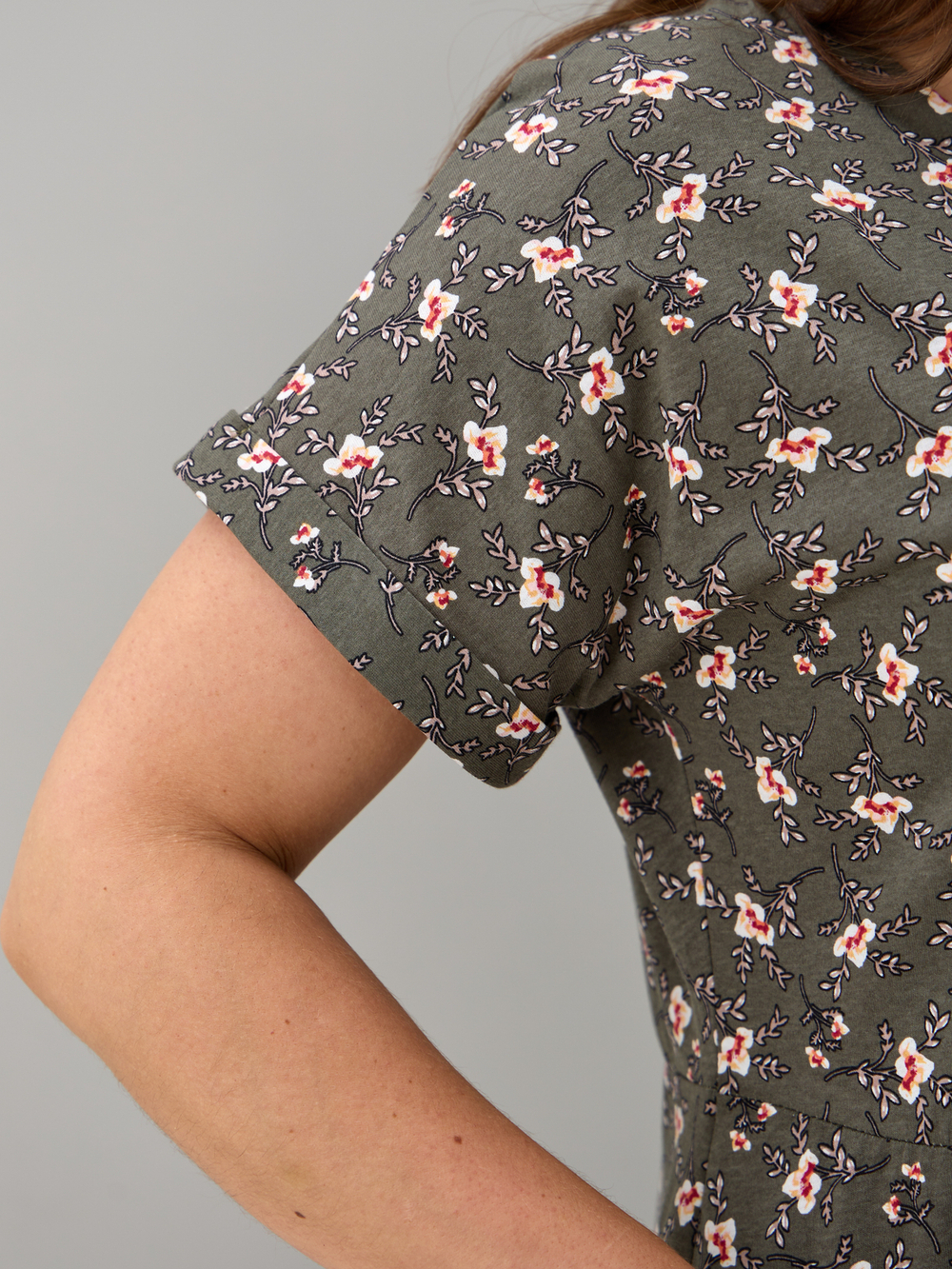 Платье П-032/хаки-цветыветочка