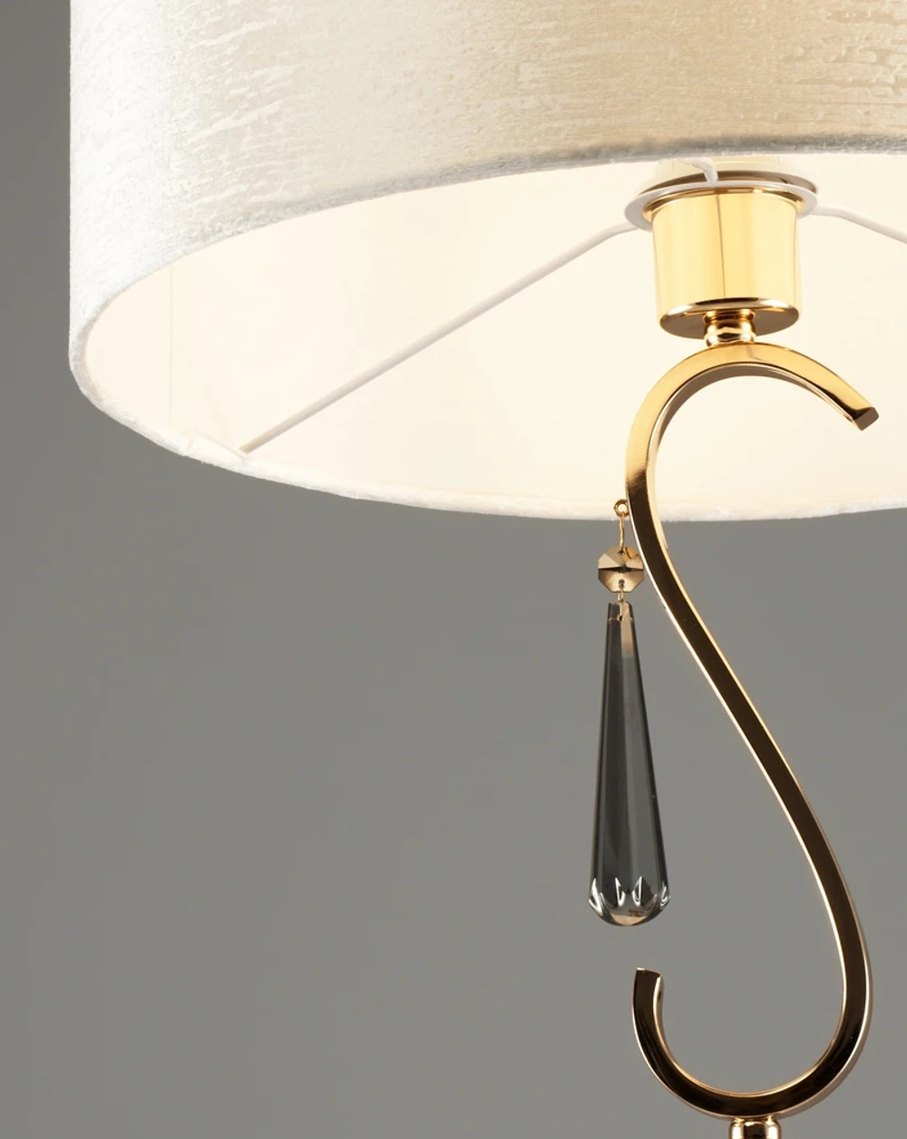 Торшер Moderli CARAMEL V10557-1F