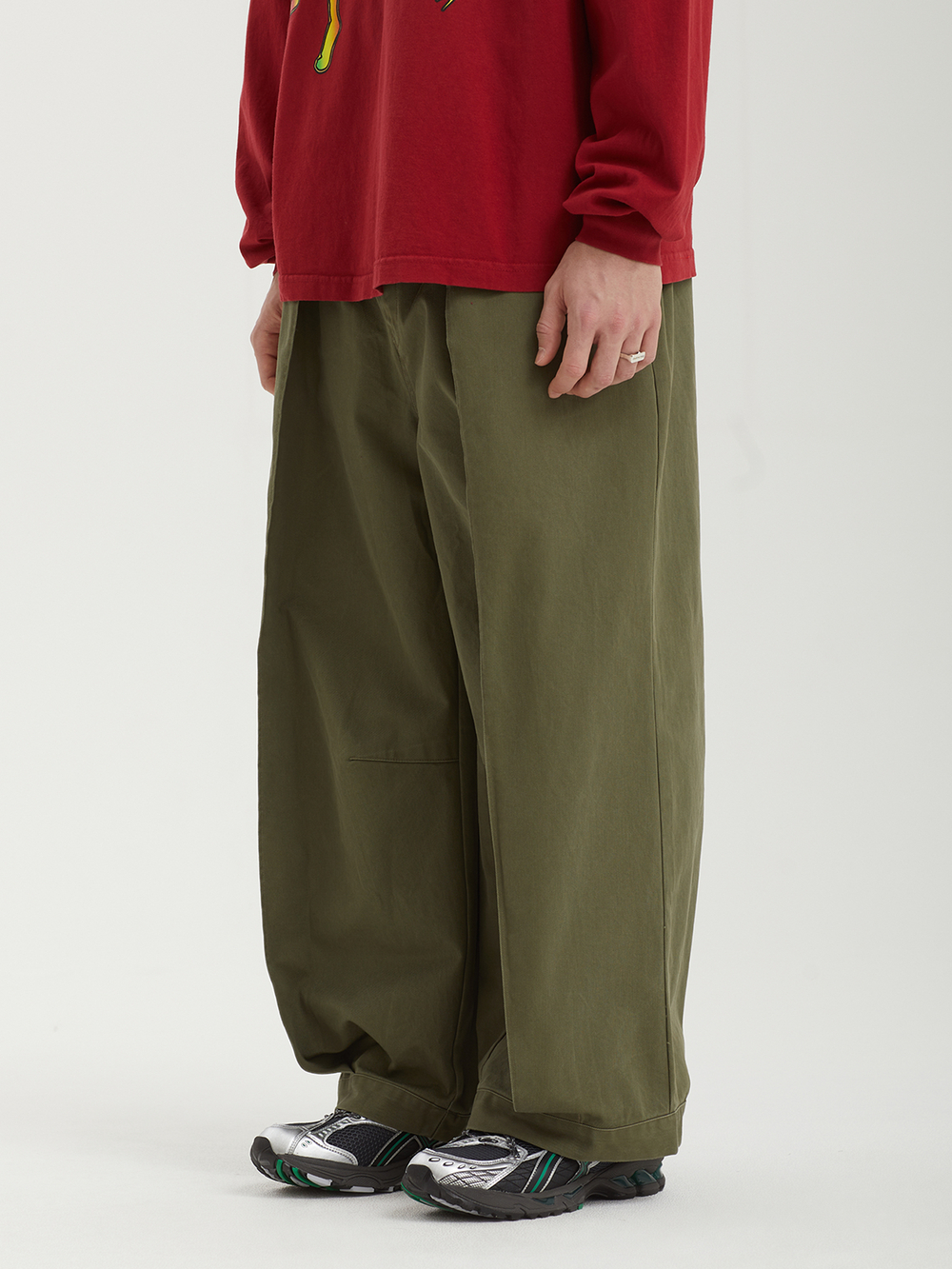 Мужские Брюки Deep Tuck Wide Chino