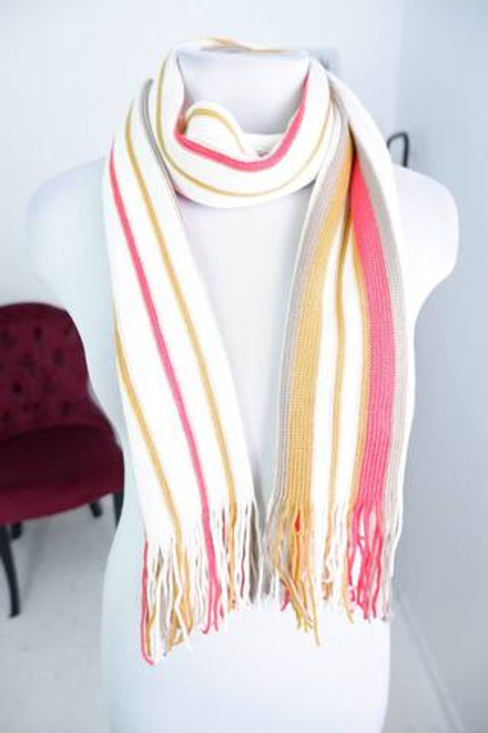 Шарф в яркую полоску