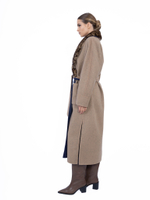 Женское кашемировое пальто с меховым воротником