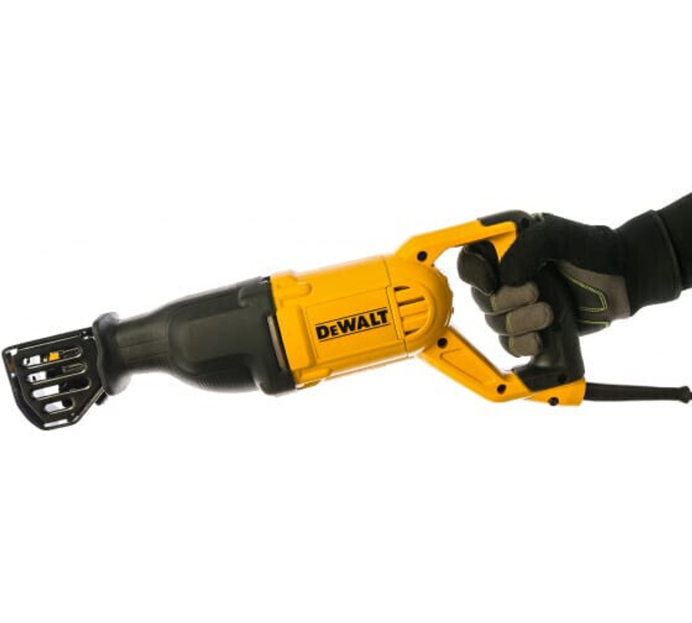 Сабельная пила DeWalt DWE305PK