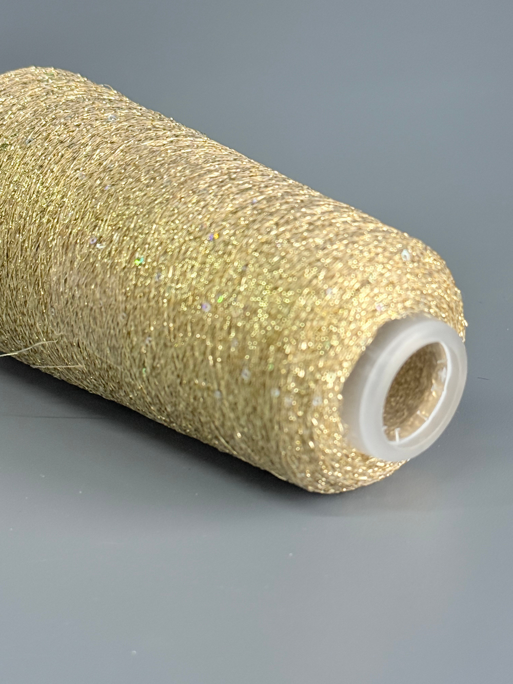 Пряжа Siyue Lurex Sequins пайтка 1,5 мм (70/золото голография), 1800м/50гр