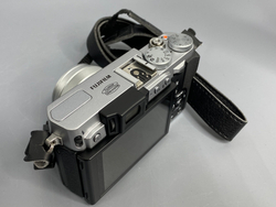 Fujifilm X30